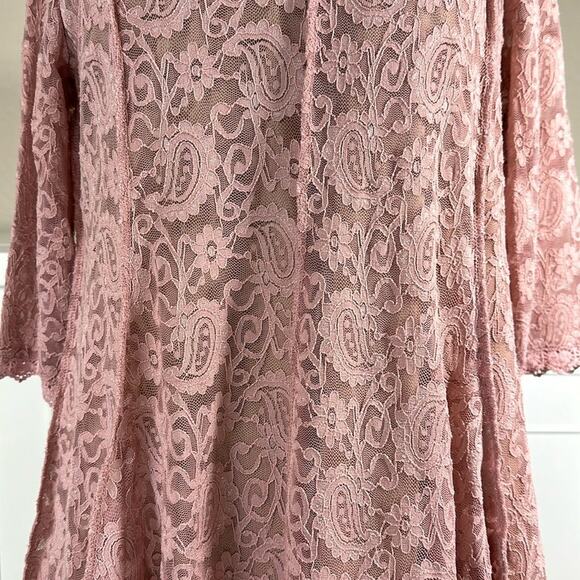 Umgee Pink Mauve Lace Overlay Mini Dress Stretchy Fit & Flare Size M Feminine - Picture 5 of 16